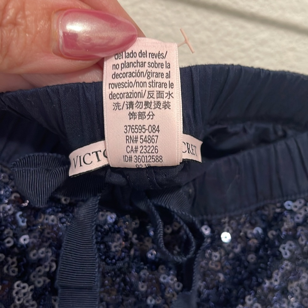 Victoria Secrets Navy Blue Sequins Sleep Shorts M - Picture 10 of 12